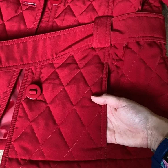 Red ESPRIT quilted fall coat - Picture 5 of 8